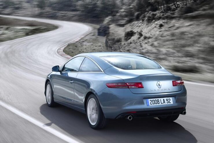 Renault Laguna Coupe wyróżnione przez Playboya