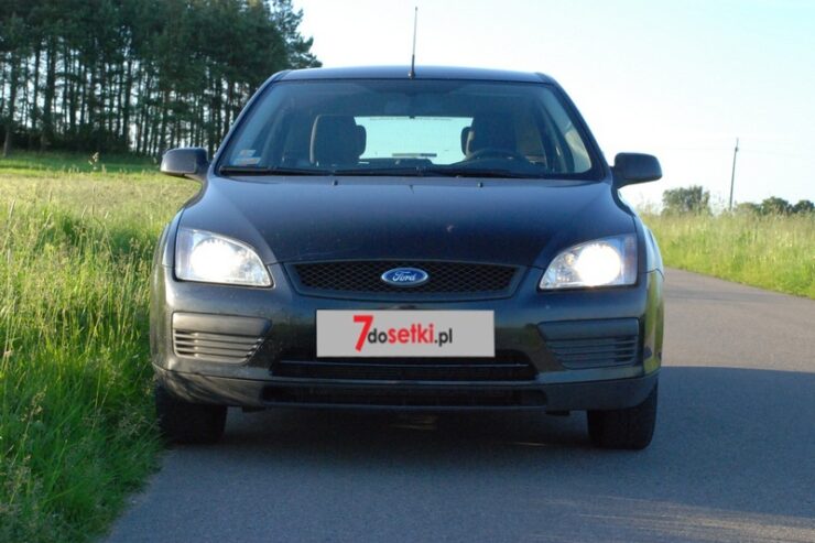 Ford Focus 1.6 16V 100KM – jak przyklejony