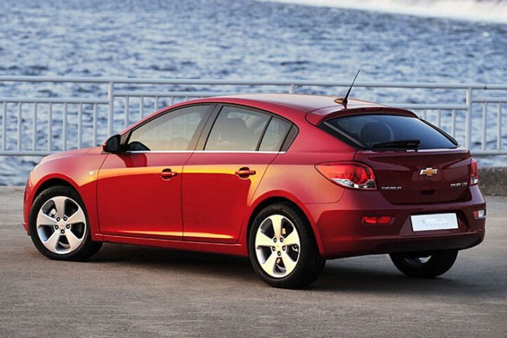 Nowy hatchback Chevroleta