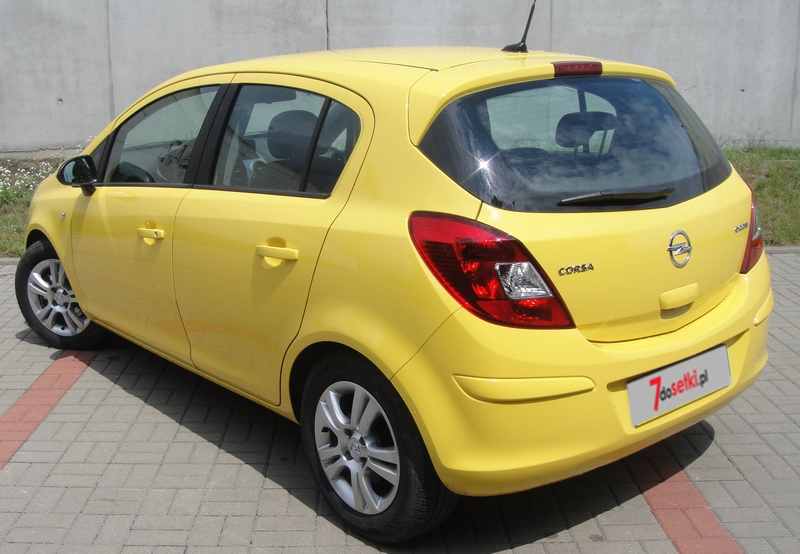 Opel Corsa 1.3 CDTi ecoFLEX – oszczędne zakupy