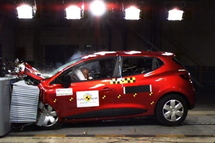 5 gwiazdek Euro NCAP dla Nowego Clio