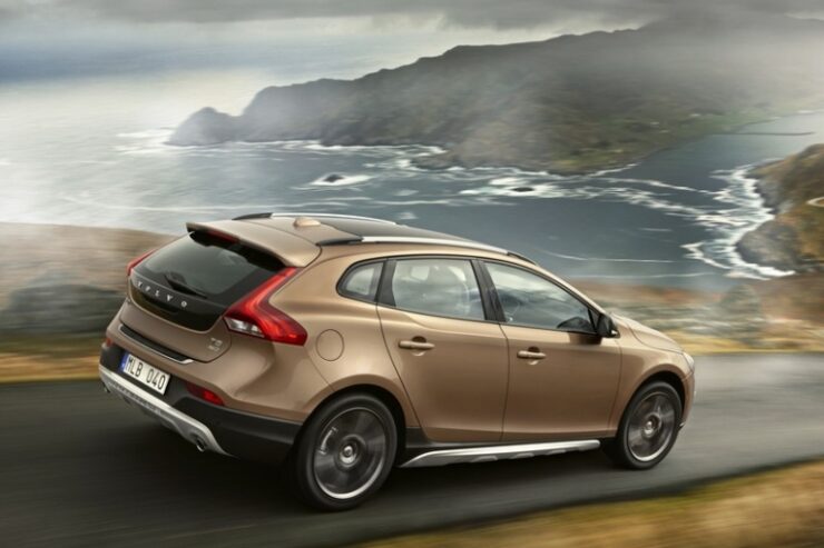 Nowe Volvo V40 Cross Country za 98 420 zł