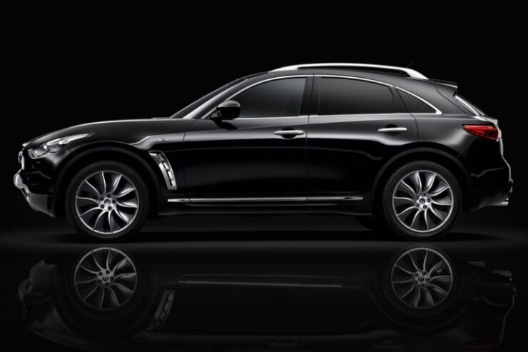 Infiniti FX Black and White Edition