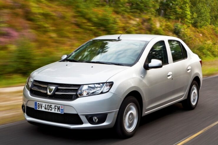 Nowa Dacia Logan Samochodem Roku 2013