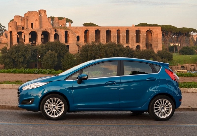 Nowy Ford Fiesta Van