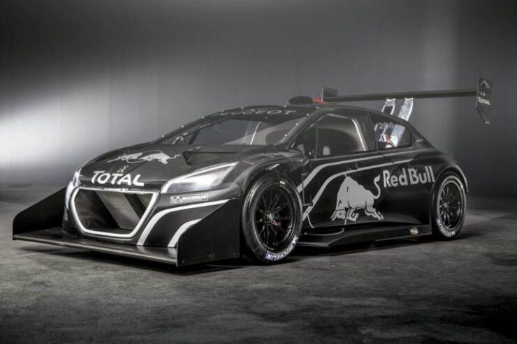 Sébastien Loeb i Peugeot 208 T16 Pikes Peak