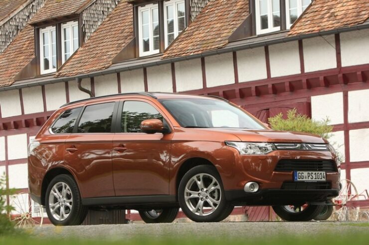 Top Safety Pick+ dla Mitsubishi Outlander