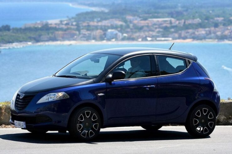 Lancia Ypsilon S MOMODESIGN