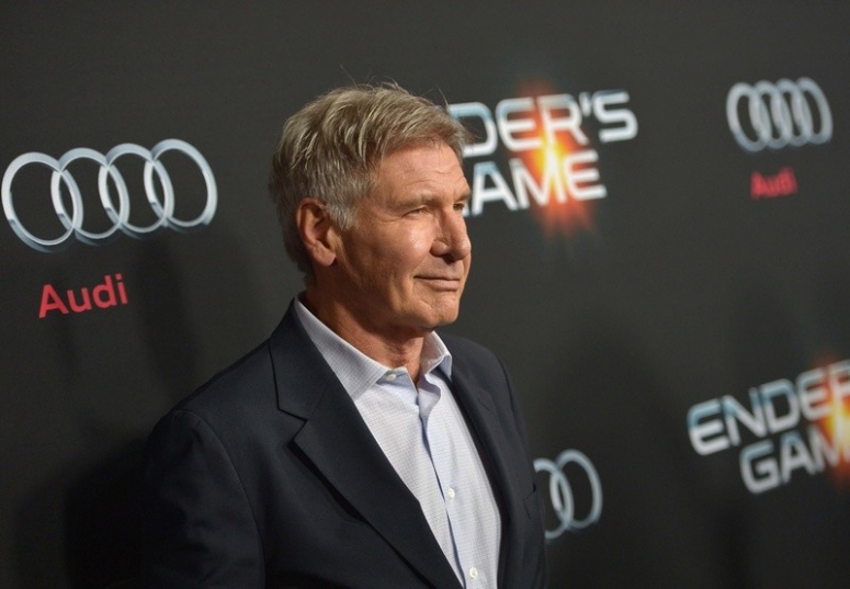 Harrison Ford za kierownicą futurystycznego Audi