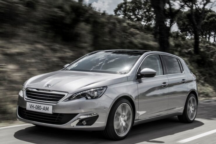 Nowy PEUGEOT 308 w finale konkursu COTY 2014