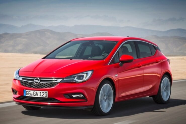 Nowy Opel Astra i system Opel OnStar