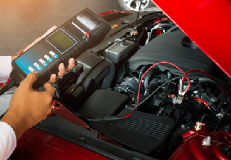 Akumulator samochodowy – dlaczego lepiej skorzystać z warsztatu?