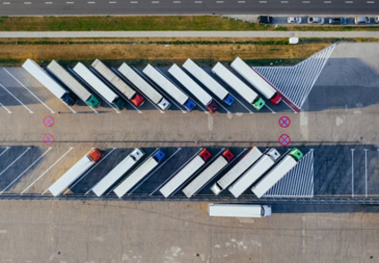 Ciągniki siodłowe Volvo – poznaj gamę modeli Volvo