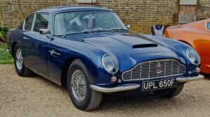 aston martin db6