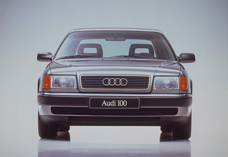 Audi 100 – dane techniczne, wymiary, silniki, spalanie, pojemność, ceny, opinie