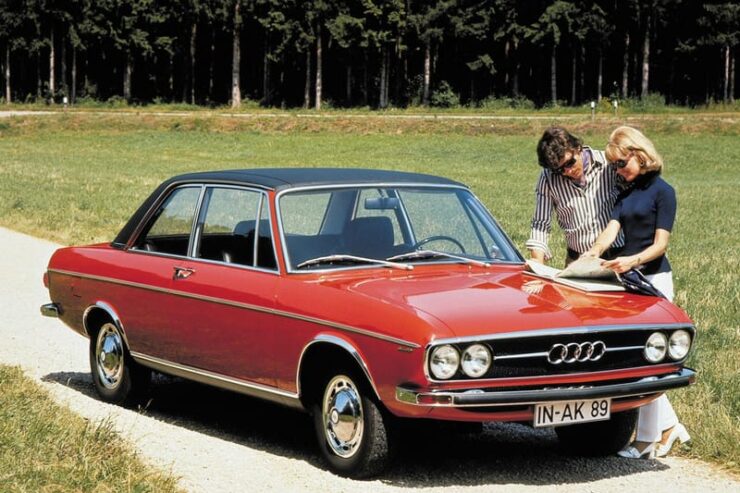 Audi 100 C1 – dane techniczne, wymiary, silniki, spalanie, pojemność, ceny, opinie