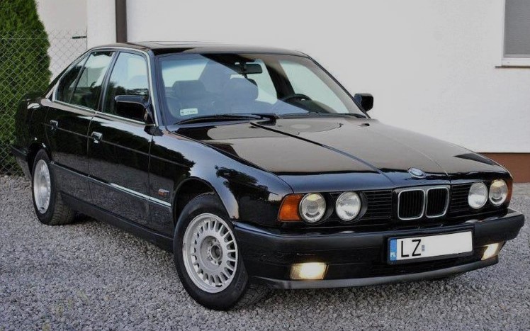 BMW serii 5 E34 – dane techniczne, wymiary, silniki, spalanie, pojemność, ceny, opinie