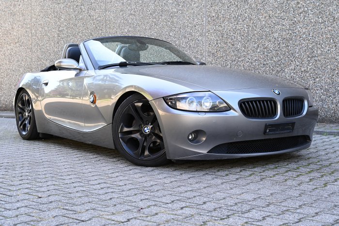 BMW Z4 E85 – dane techniczne, wymiary, silniki, spalanie, pojemność, ceny, opinie