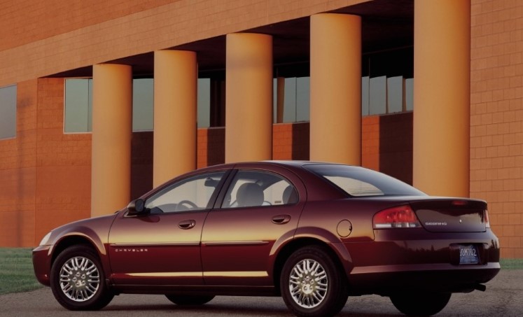 Chrysler Sebring – dane techniczne, wymiary, silniki, spalanie, pojemność, ceny, opinie