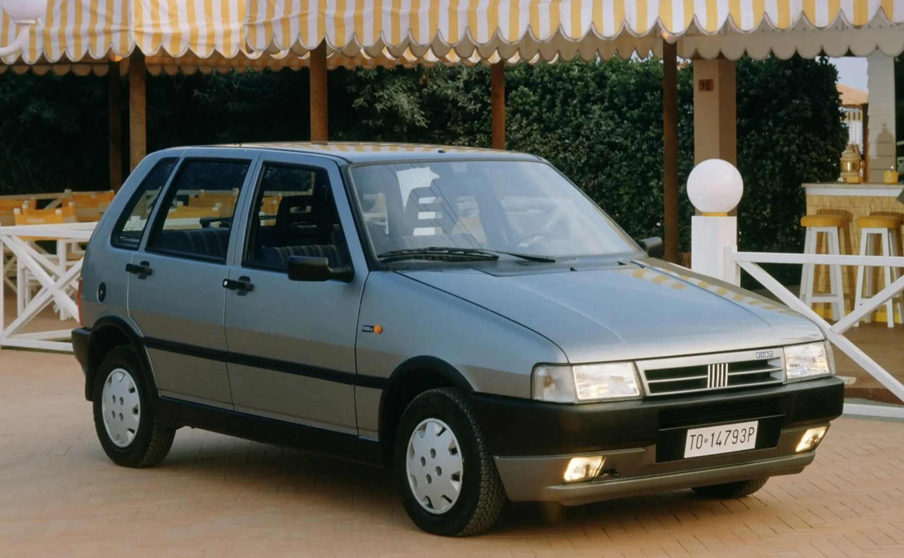 Fiat Uno I — dane techniczne, wymiary, silniki, spalanie, pojemność, ceny, opinie