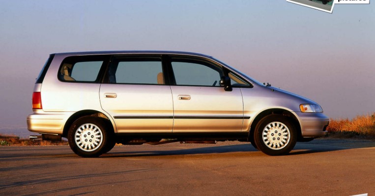 Honda Odyssey I – dane techniczne, wymiary, silniki, spalanie, pojemność, ceny, opinie