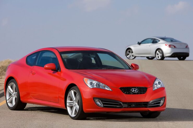 Hyundai Genesis Coupe — dane techniczne, wymiary, silniki, spalanie, pojemność, ceny, opinie