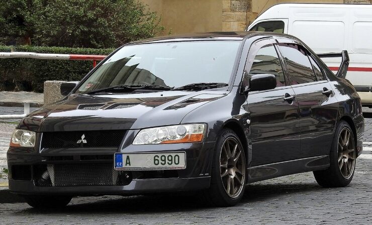 Mitsubishi Lancer Evolution VII – dane techniczne, wymiary, silniki, spalanie, pojemność, ceny, opinie