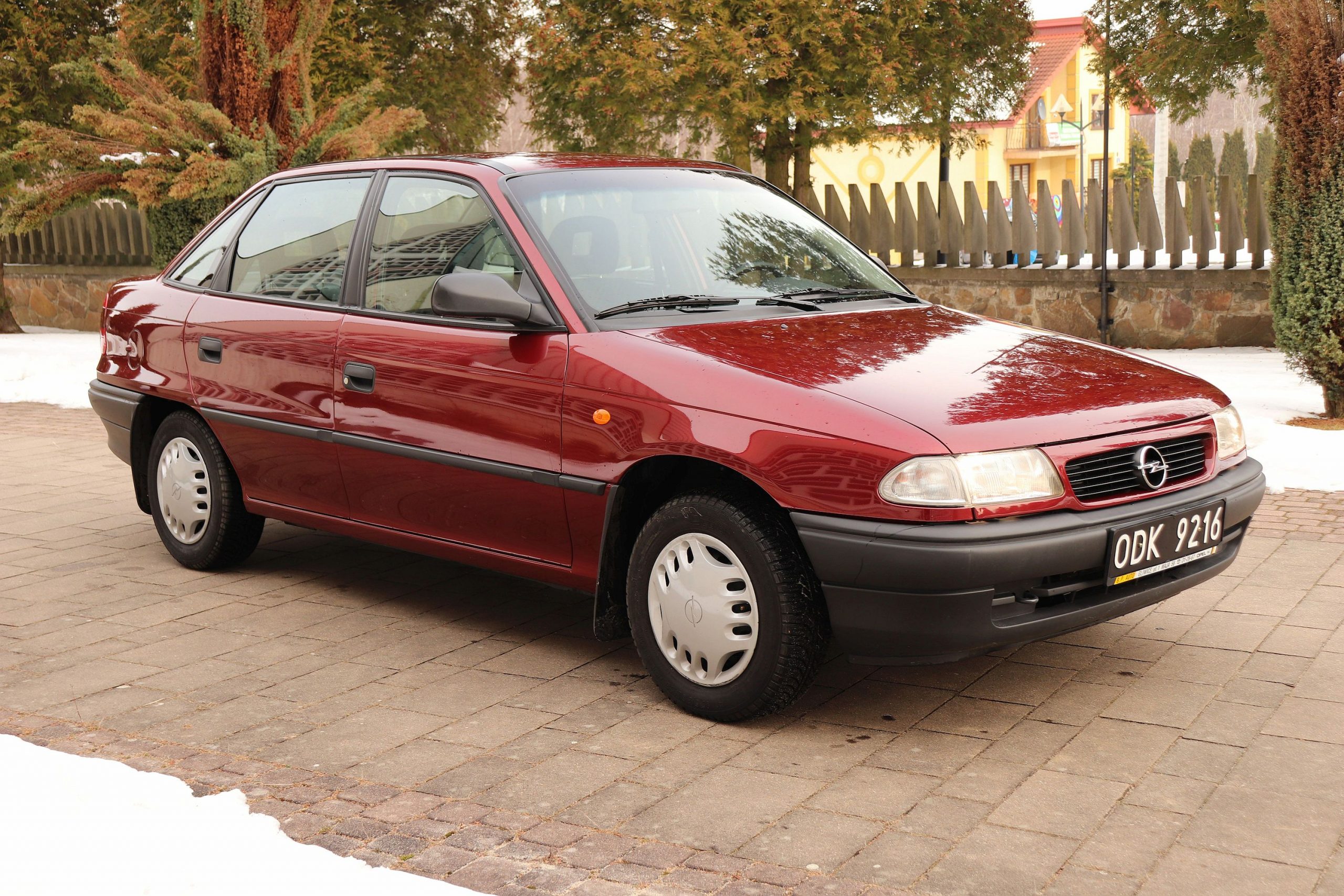 Opel Astra F — dane techniczne, wymiary, silniki, spalanie, pojemność, ceny, opinie
