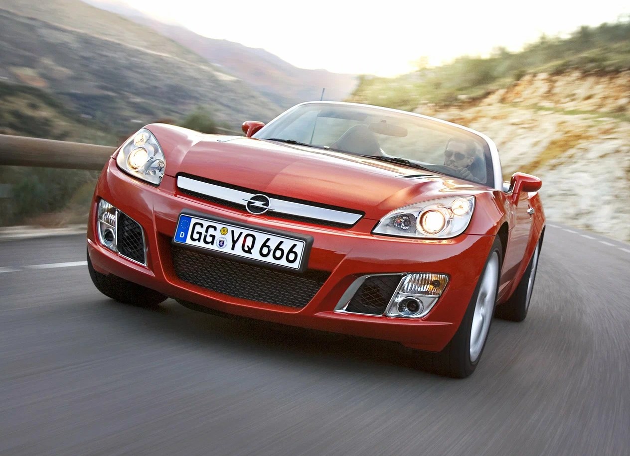Opel GT II – dane techniczne, wymiary, silniki, spalanie, pojemność, ceny, opinie