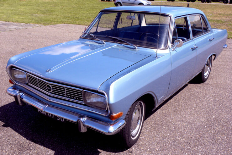 Opel Rekord B — dane techniczne, wymiary, silniki, spalanie, pojemność, ceny, opinie