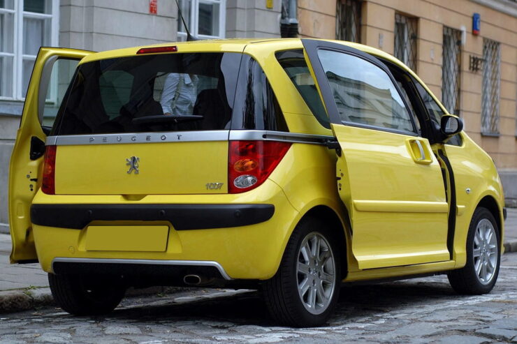 Peugeot 1007 – dane techniczne, wymiary, silniki, spalanie, pojemność, ceny, opinie