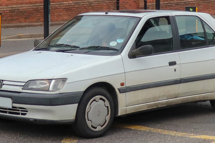 Peugeot 306 Coupe I – dane techniczne, wymiary, silniki, spalanie, pojemność, ceny, opinie