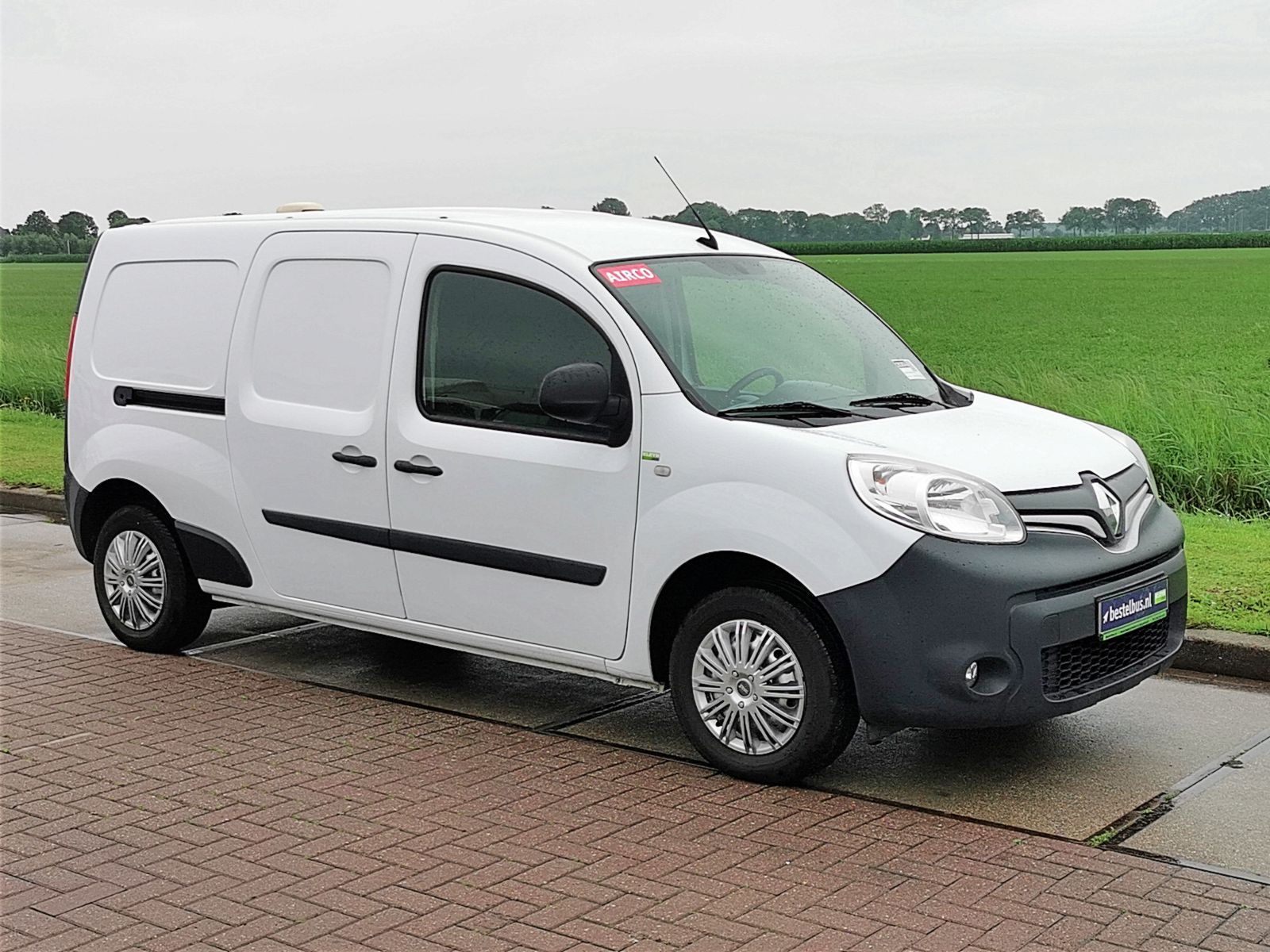 Renault Kangoo — dane techniczne, wymiary, silniki, spalanie, pojemność, ceny, opinie