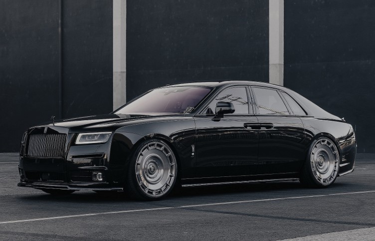 Rolls Royce Ghost – dane techniczne, wymiary, silniki, spalanie, pojemność, ceny, opinie