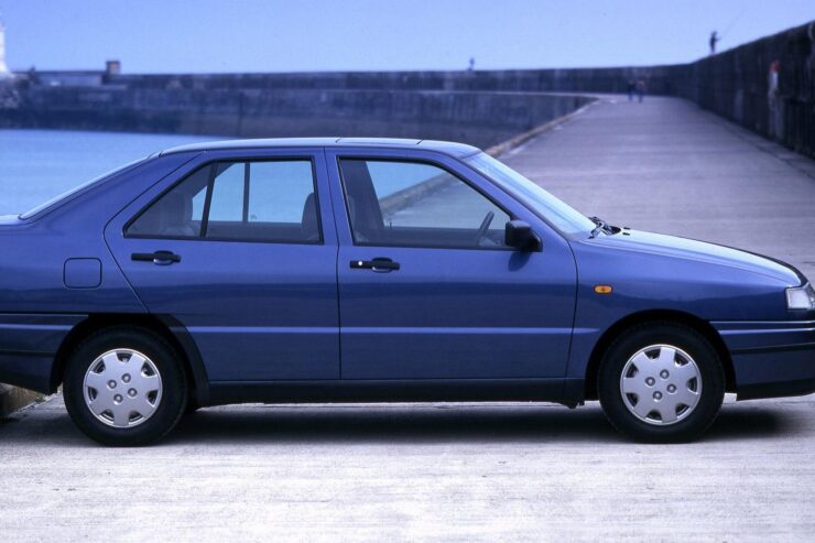 Seat Toledo I — dane techniczne, wymiary, silniki, spalanie, pojemność, ceny, opinie