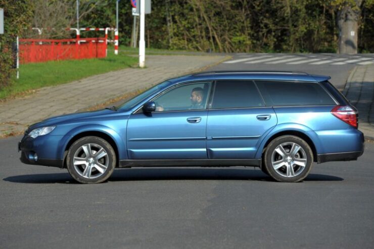 Subaru Legacy Outback III — dane techniczne, wymiary, silniki, spalanie, pojemność, ceny, opinie