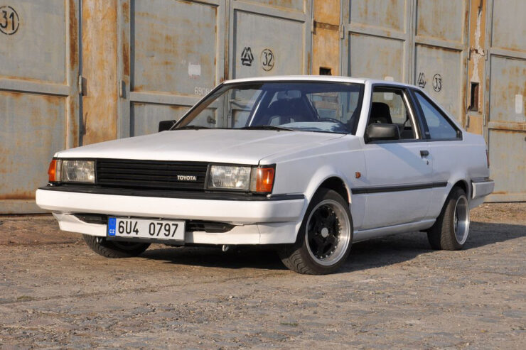 Toyota Carina III — dane techniczne, wymiary, silniki, spalanie, pojemność, ceny, opinie