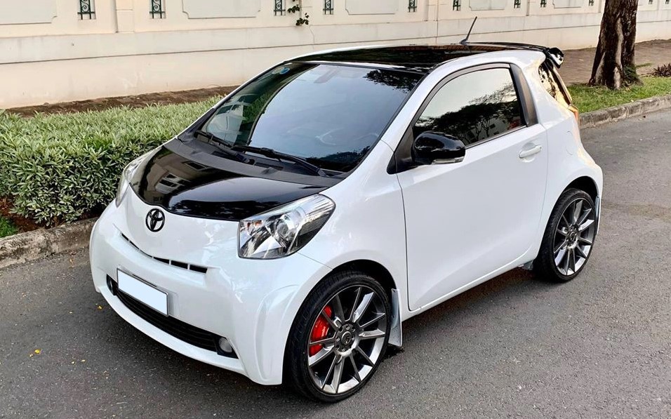 Toyota iQ — dane techniczne, wymiary, silniki, spalanie, pojemność, ceny, opinie