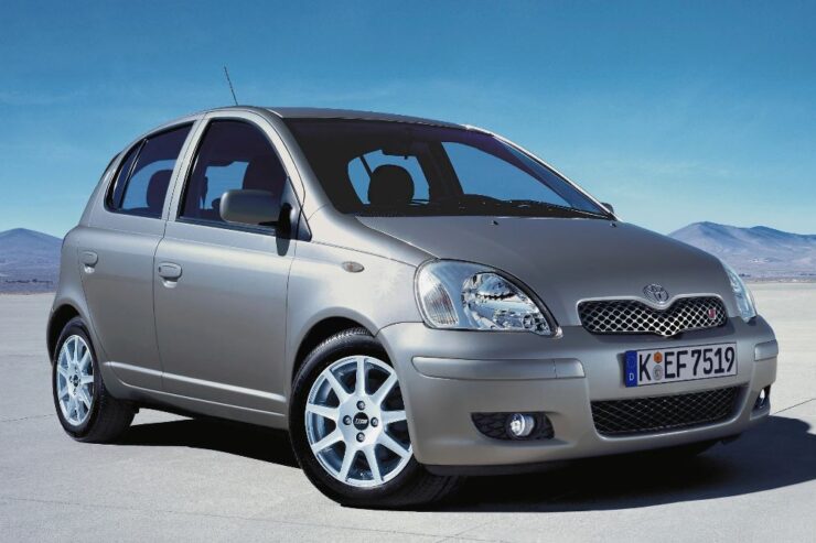 Toyota Yaris I — dane techniczne, wymiary, silniki, spalanie, pojemność, ceny, opinie