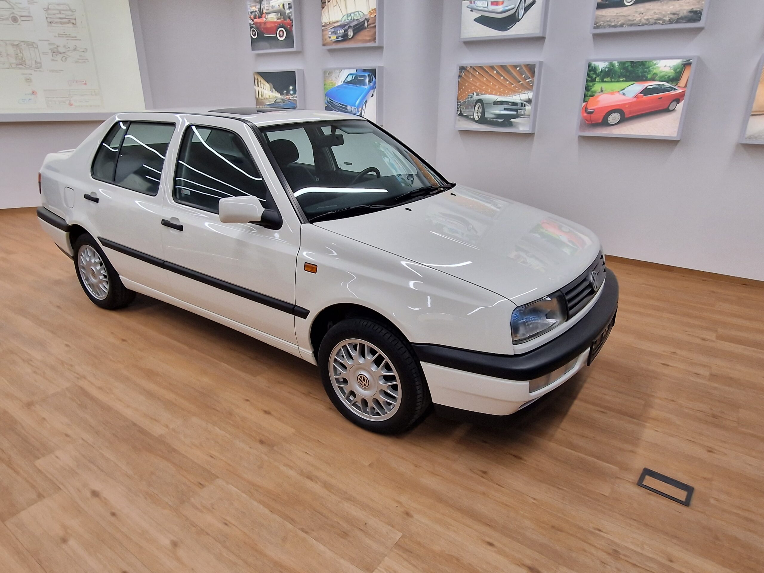 Volkswagen Vento — dane techniczne, wymiary, silniki, spalanie, pojemność, ceny, opinie