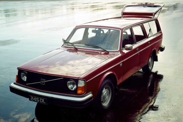 Volvo 245 – dane techniczne, wymiary, silniki, spalanie, pojemność, ceny, opinie