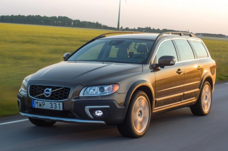 Volvo XC70 II — dane techniczne, wymiary, silniki, spalanie, pojemność, ceny, opinie