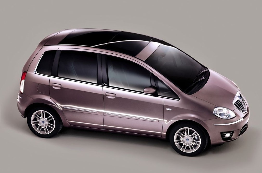 Lancia Musa — dane techniczne, wymiary, silniki, spalanie, pojemność, ceny, opinie