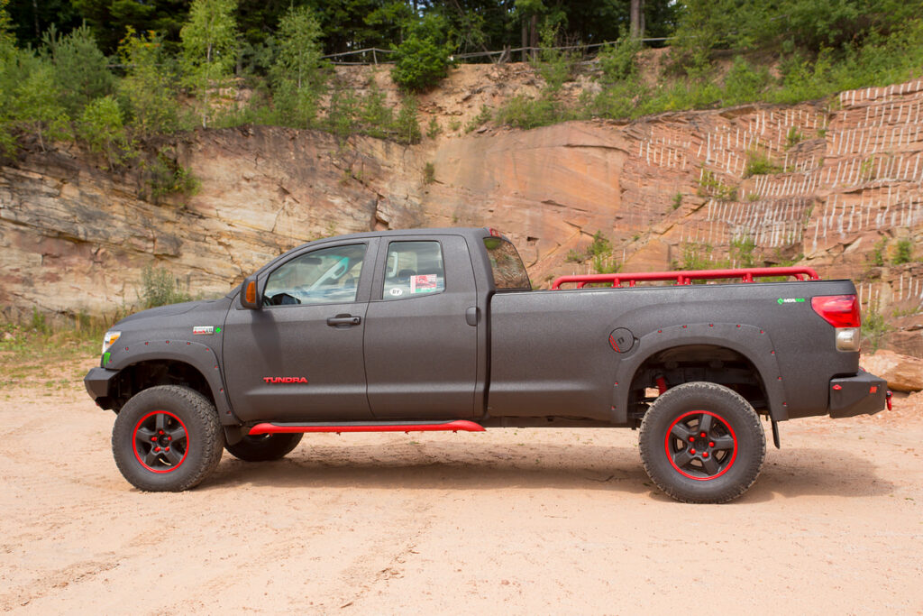 Toyota Tundra — dane techniczne, wymiary, silniki, spalanie, pojemność, ceny, opinie