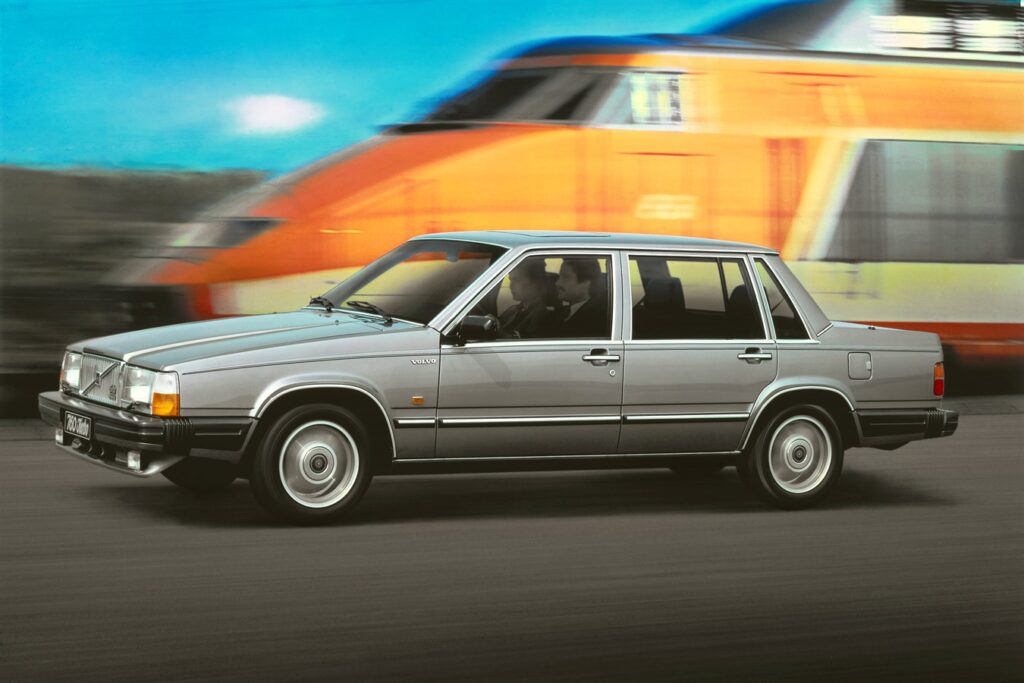 Volvo 760 - dane techniczne, wymiary, silniki, spalanie, pojemność, ceny, opinie
