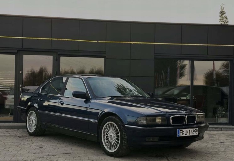 BMW Serii 7 E38 – dane techniczne, wymiary, silniki, spalanie, pojemność, ceny, opinie