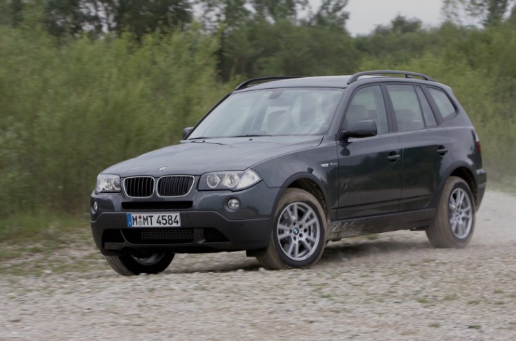 BMW X3 pierwszej generacji – dane techniczne, wymiary, silniki, spalanie, pojemność, ceny, opinie