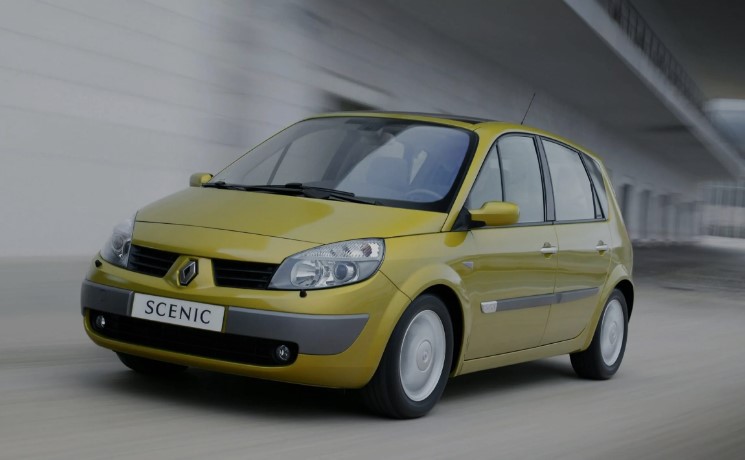 Renault Scenic II — dane techniczne, wymiary, silniki, spalanie, pojemność, ceny, opinie