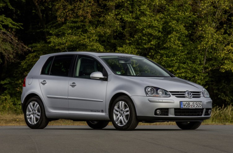 Volkswagen Golf V – dane techniczne, wymiary, silniki, spalanie, pojemność, ceny, opinie