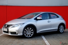 honda-civic-5d-sport-zdjecia_3721.jpg